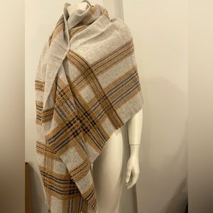 Vintage Lancioni 1973 Wrap Scarf made in Italy